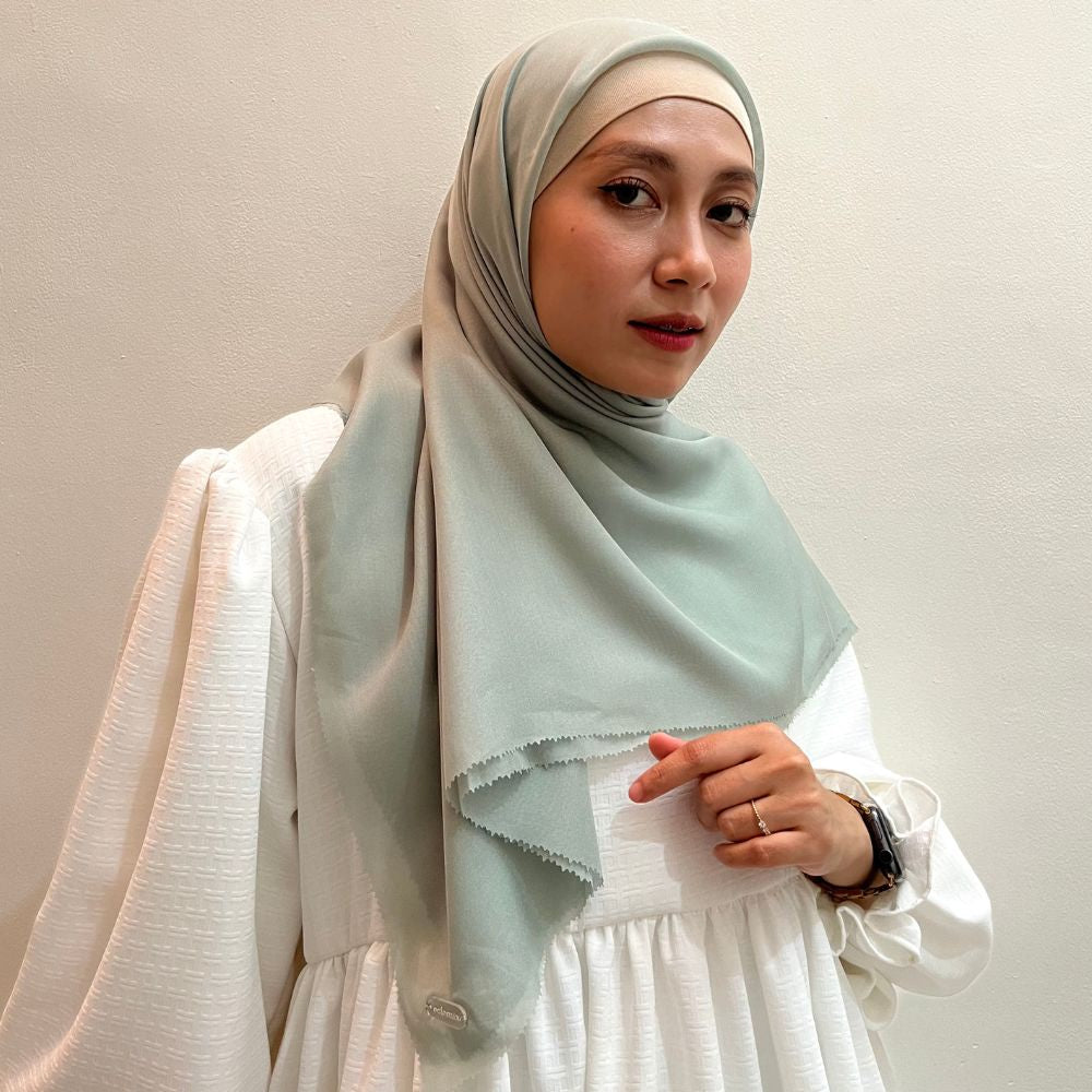 Image of Eclemix Dinara Plain Hijab | Hijab Polos Segiempat Paris Japan Premium